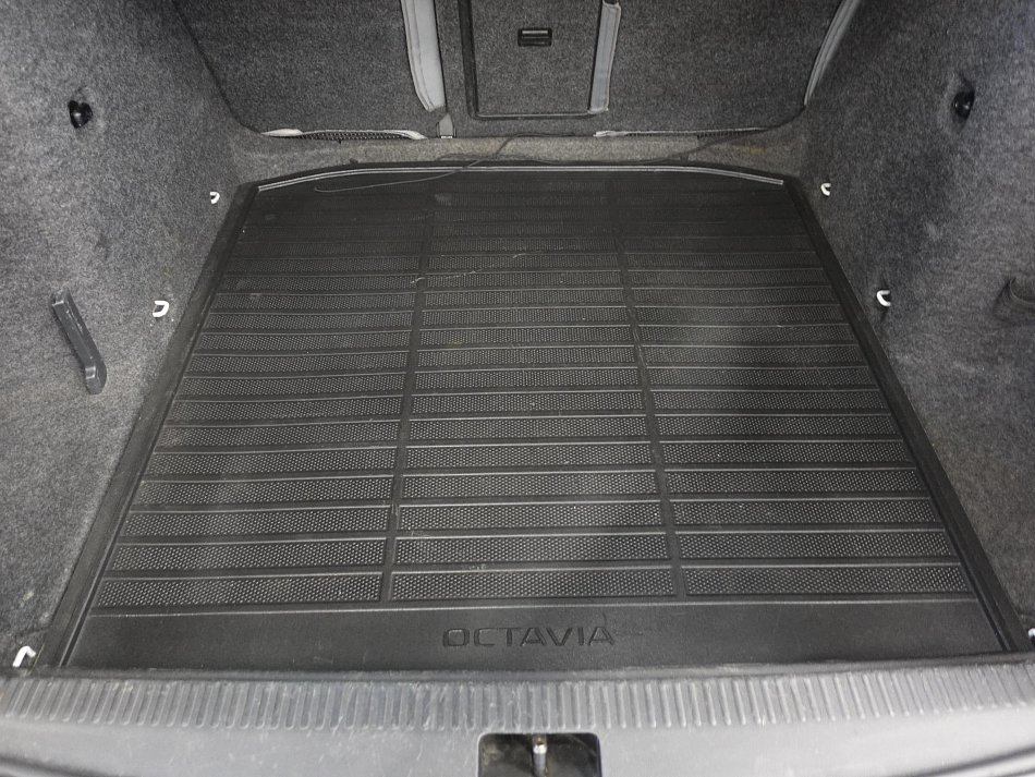 Škoda Octavia III 1.6 TDi  4x4