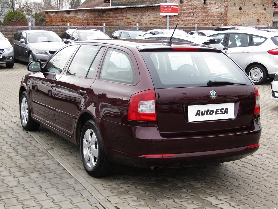 Škoda Octavia II 2.0TDi Elegance