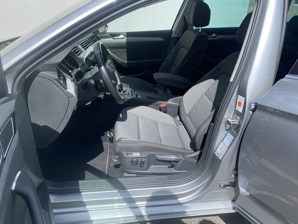 Volkswagen Passat 1.5 TSi Business
