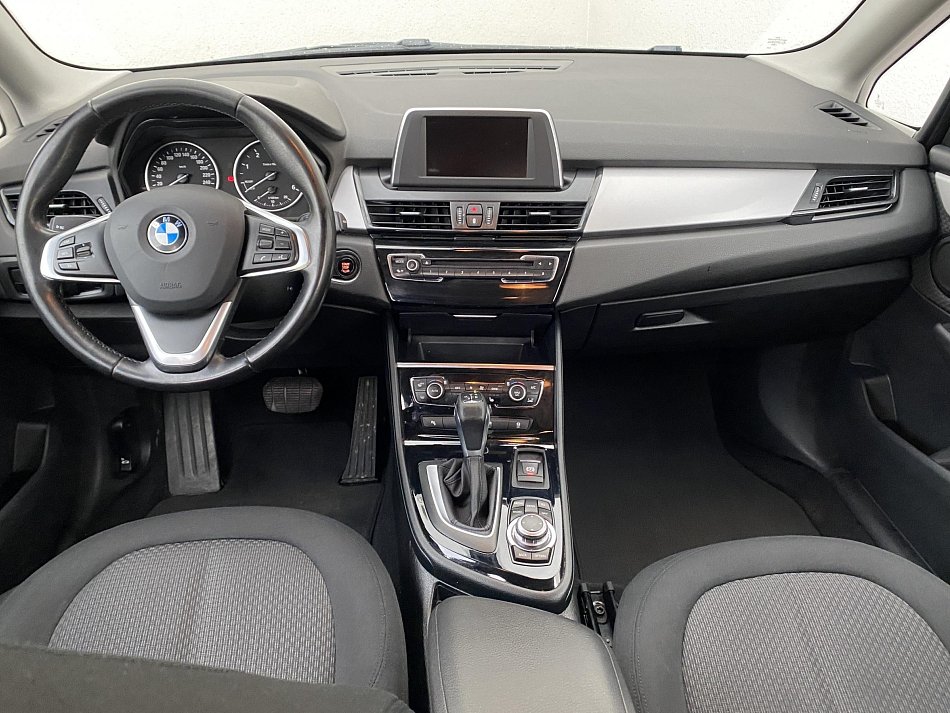 BMW Řada 2 2.0 D  218d