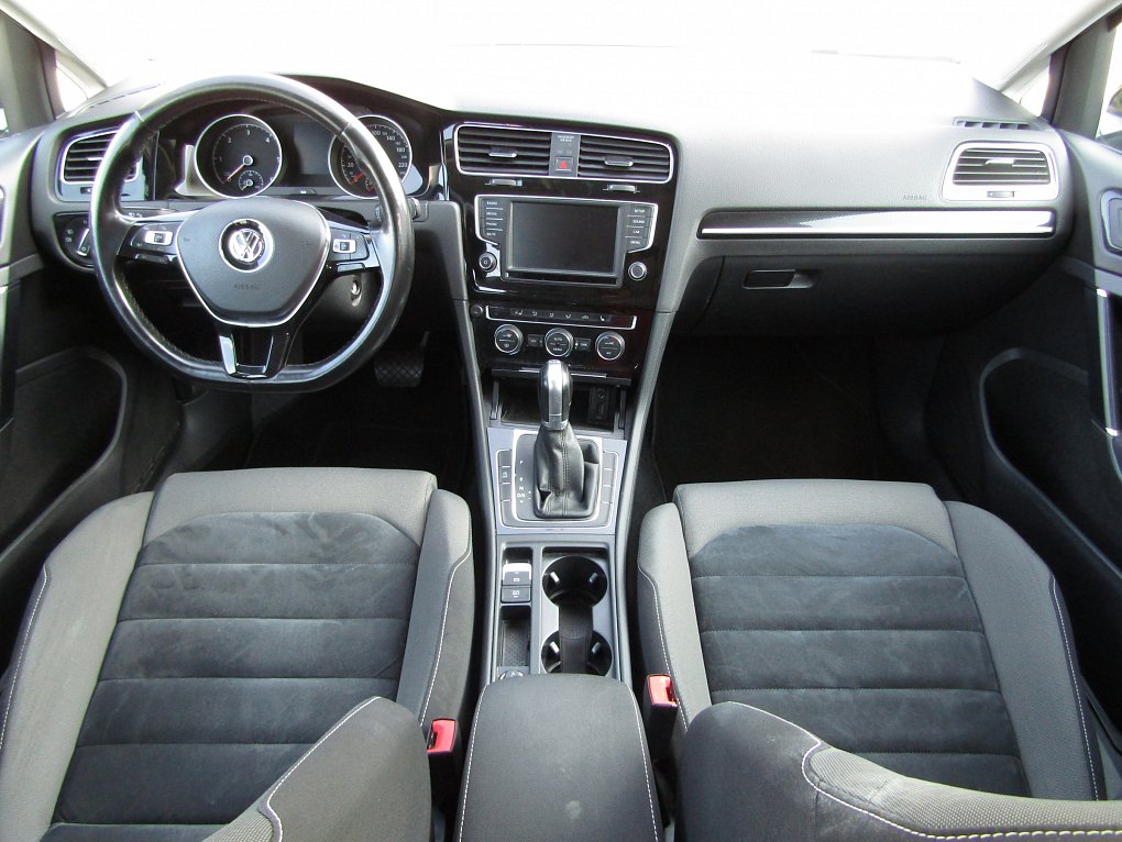 Volkswagen Golf 2.0TDi Highline