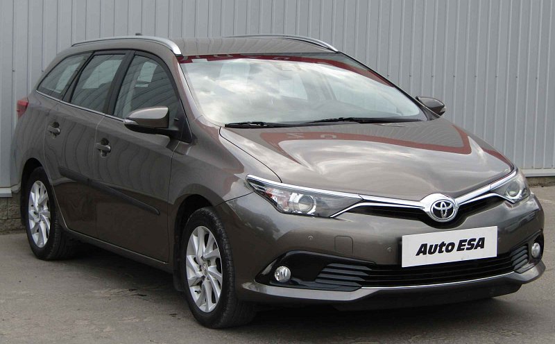Toyota Auris 1.6VVT-i 