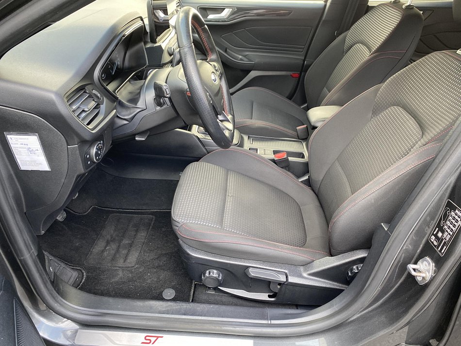 Ford Focus 1.5T ST-Line