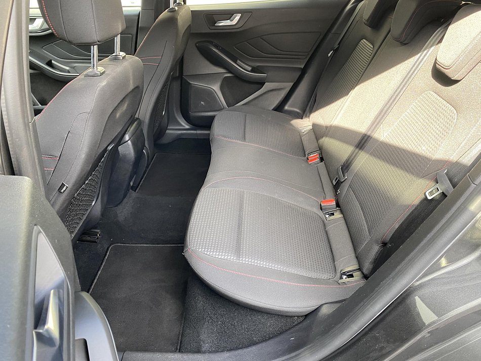 Ford Focus 1.5T ST-Line