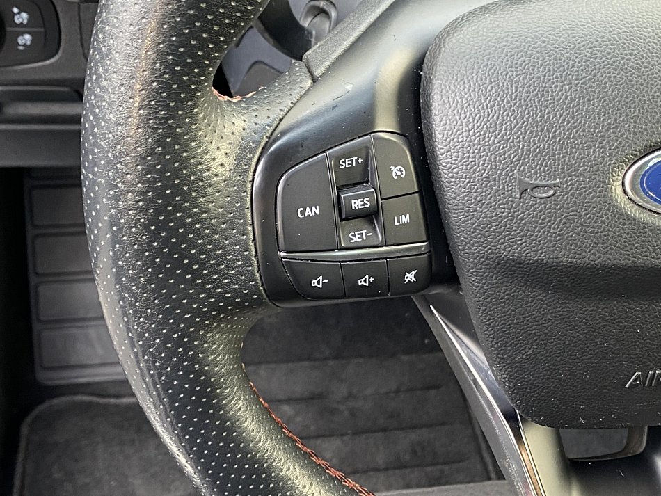 Ford Focus 1.5T ST-Line