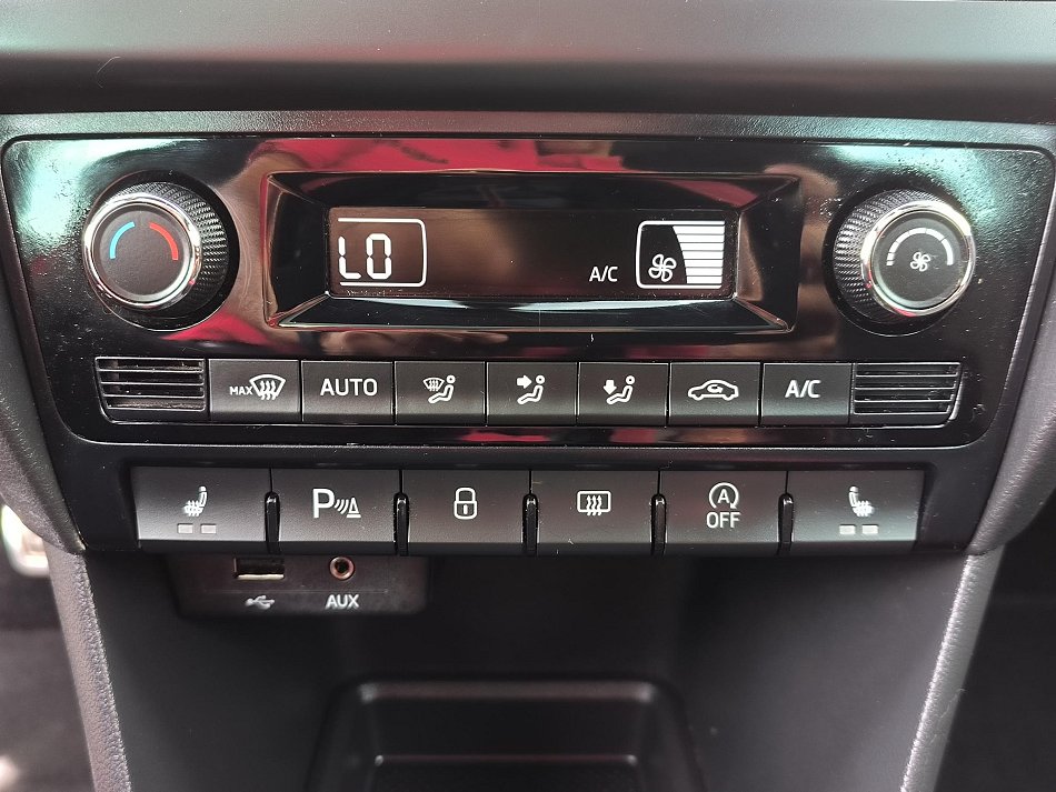 Škoda Rapid 1.0 TSi Monte Carlo