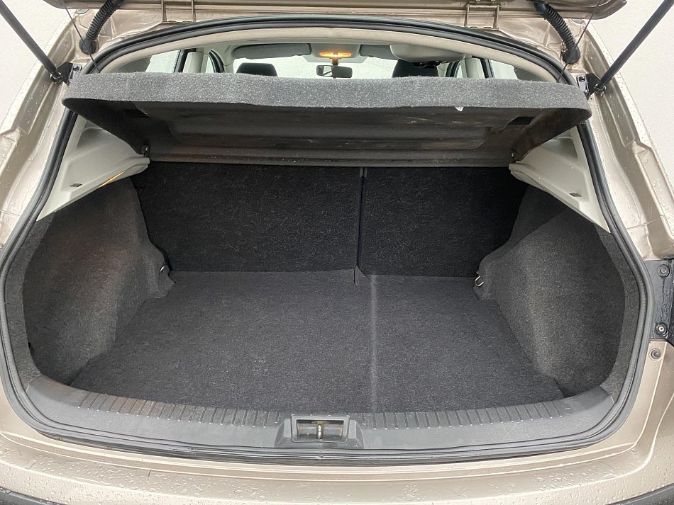 Nissan Qashqai 1.6 i 