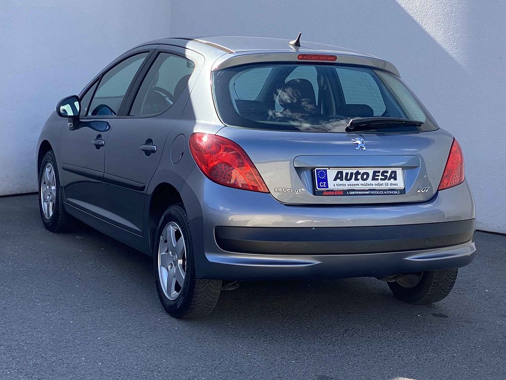Peugeot 207 1.4 i 