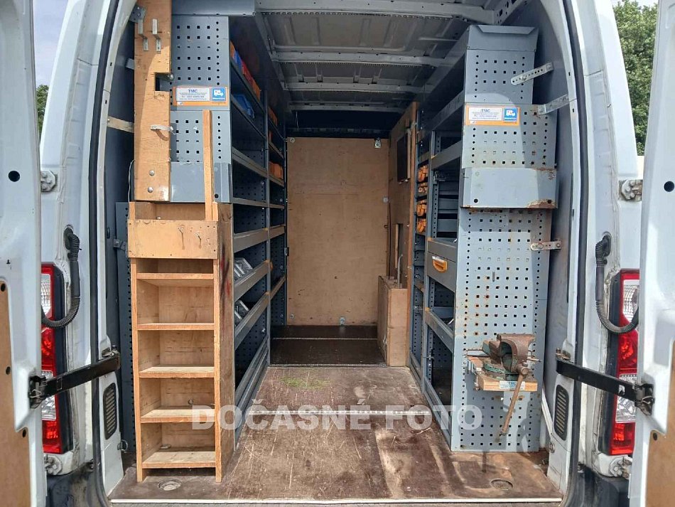 Nissan NV400 2.3dCi  L2H2