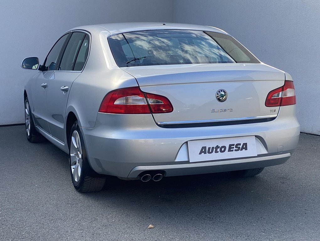 Škoda Superb II 2.0 TDi Ambition