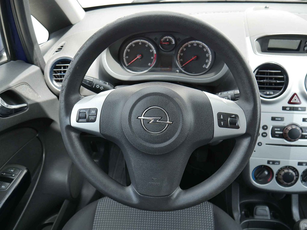 Opel Corsa 1.0i 