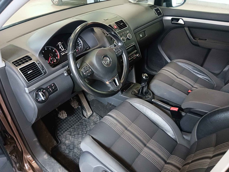 Volkswagen Touran 1.2TSI 
