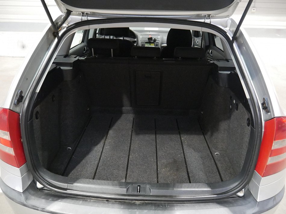 Škoda Octavia II 1.6i 