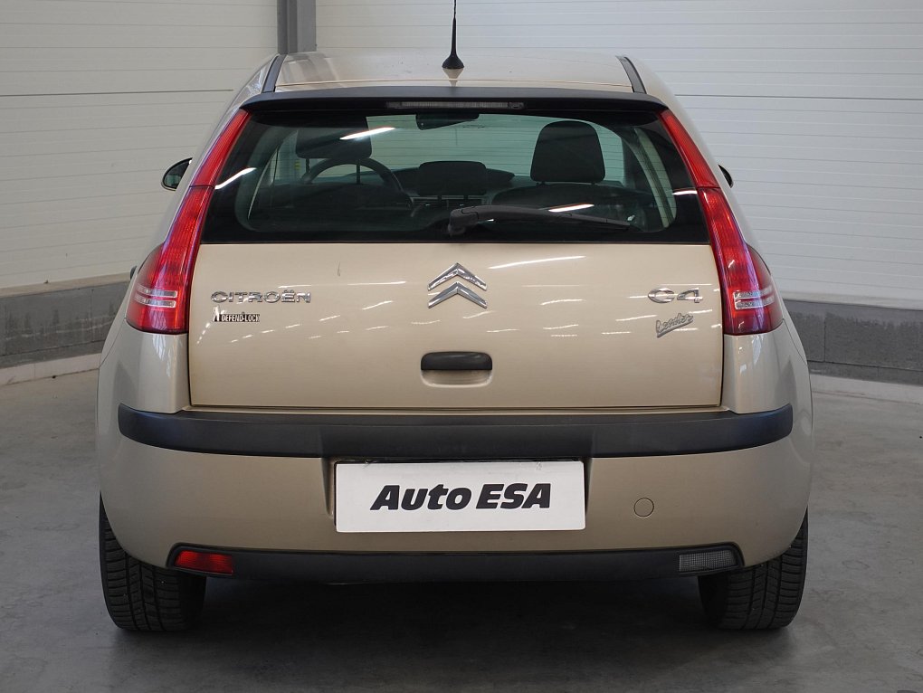 Citroën C4 1.4i 