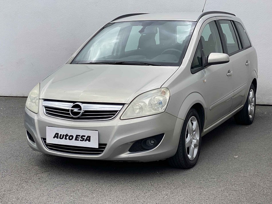 Opel Zafira 1.9 CDTi  7míst
