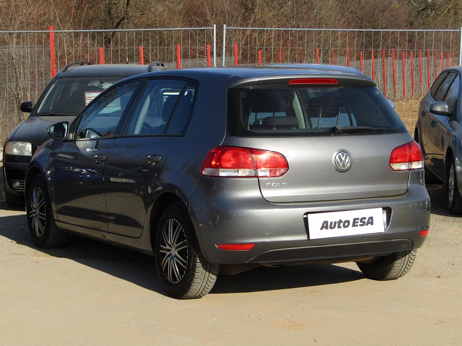 Volkswagen Golf 1.4i 