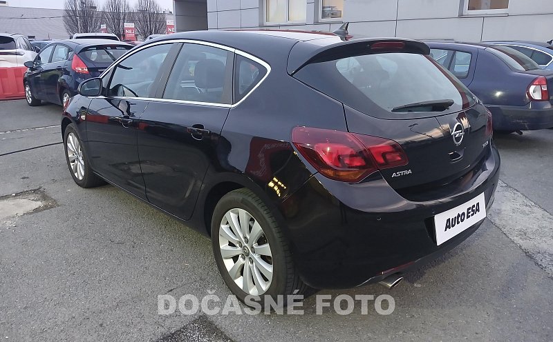 Opel Astra 1.6T 