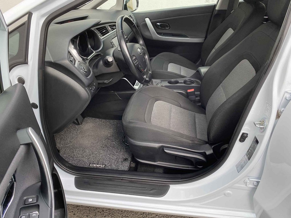 Kia Ceed 1.6 GDi 