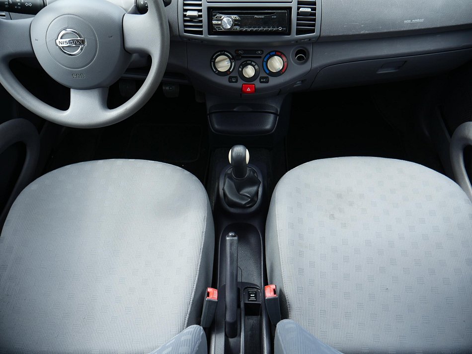 Nissan Micra 1.2i 