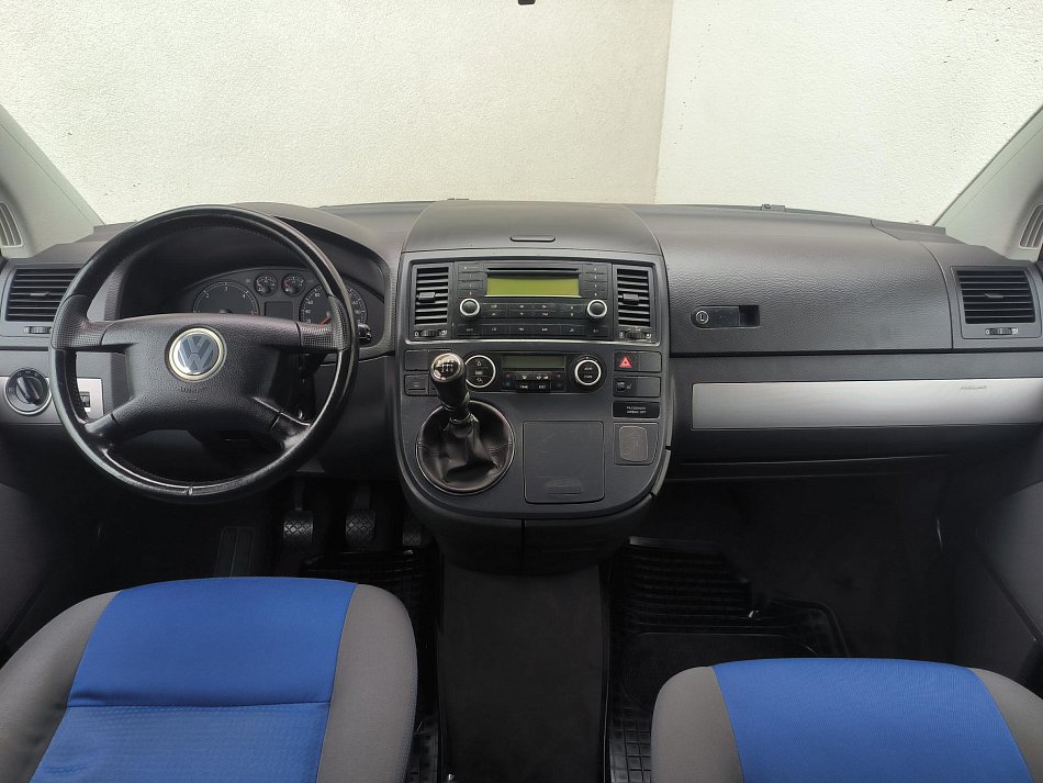 Volkswagen Multivan 2.5TDi 