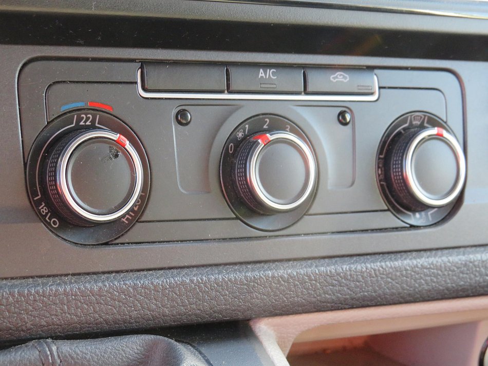 Volkswagen Transporter 2.0TDi  T6