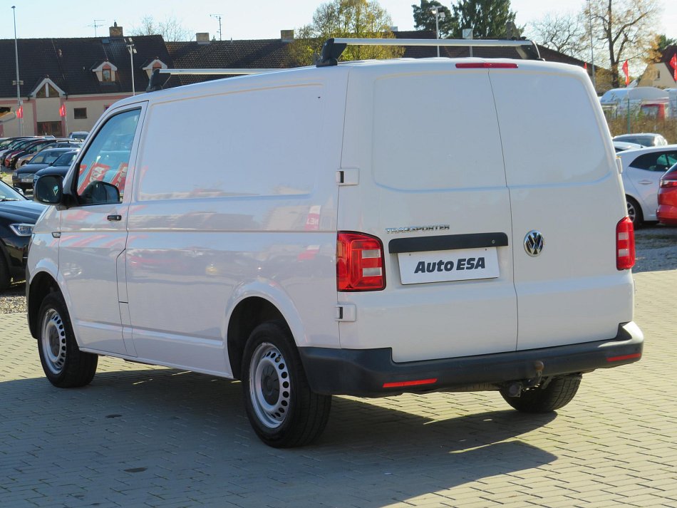 Volkswagen Transporter 2.0TDi  T6