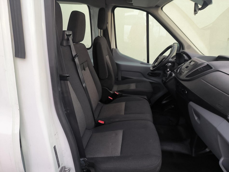 Ford Transit 2.2TDCi  L2H3 9míst