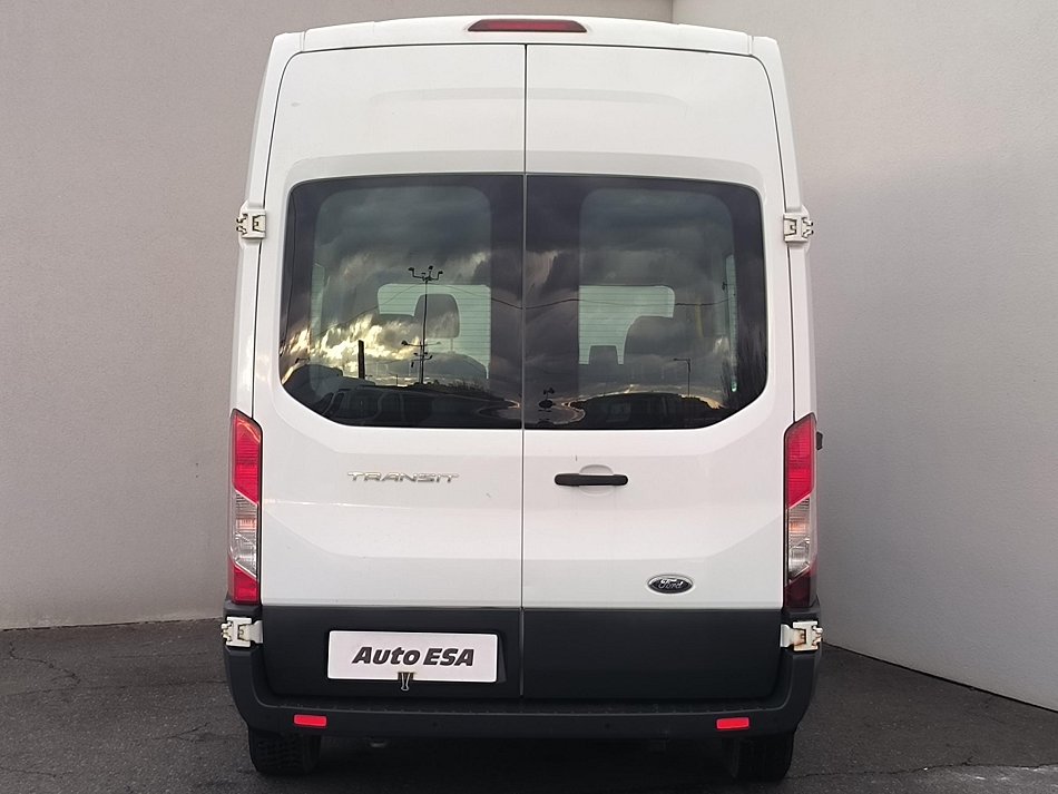 Ford Transit 2.2TDCi  L2H3 9míst