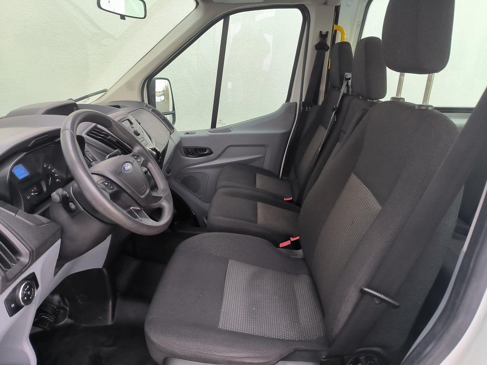 Ford Transit 2.2TDCi  L2H3 9míst