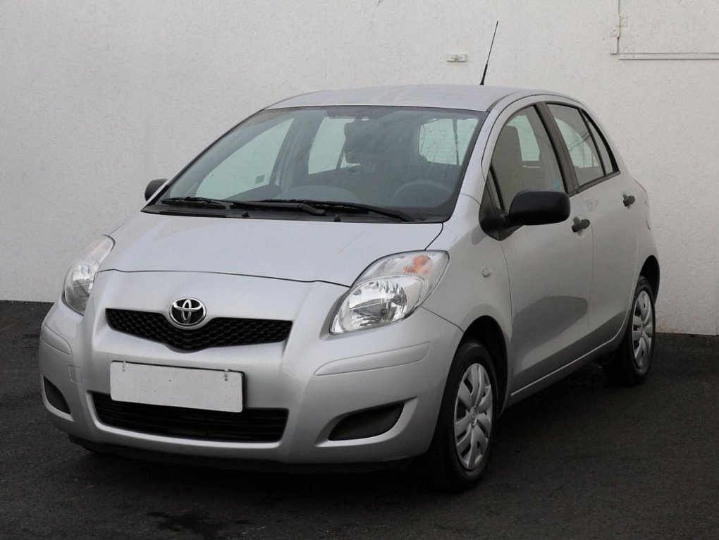 Toyota Yaris 1.0I 