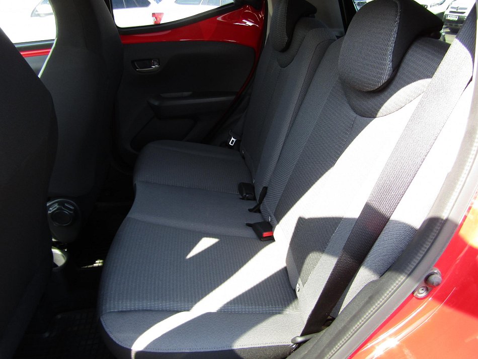 Toyota Aygo 1.0i 