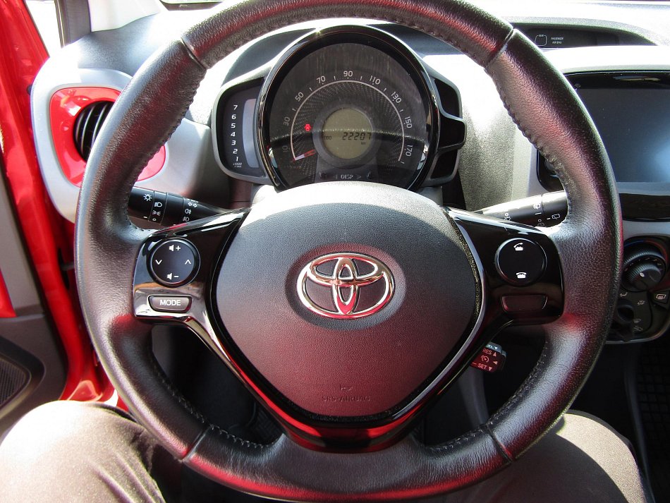 Toyota Aygo 1.0i 