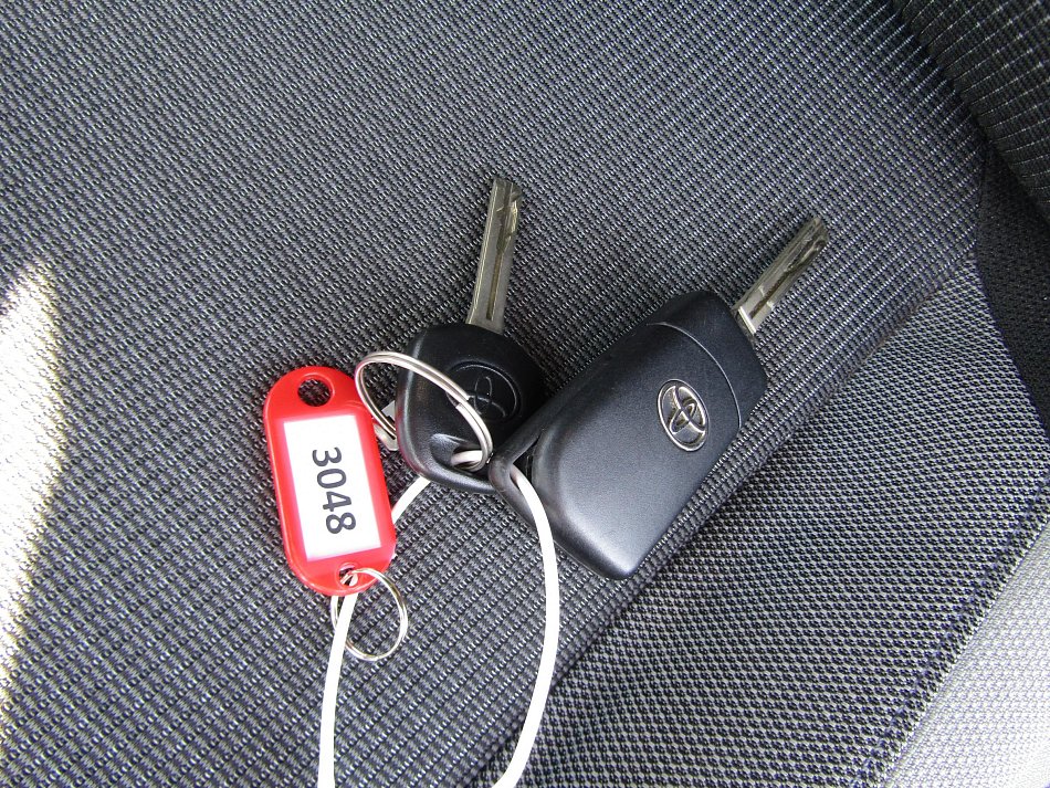 Toyota Aygo 1.0i 