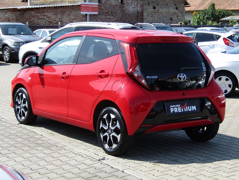 Toyota Aygo 1.0i 