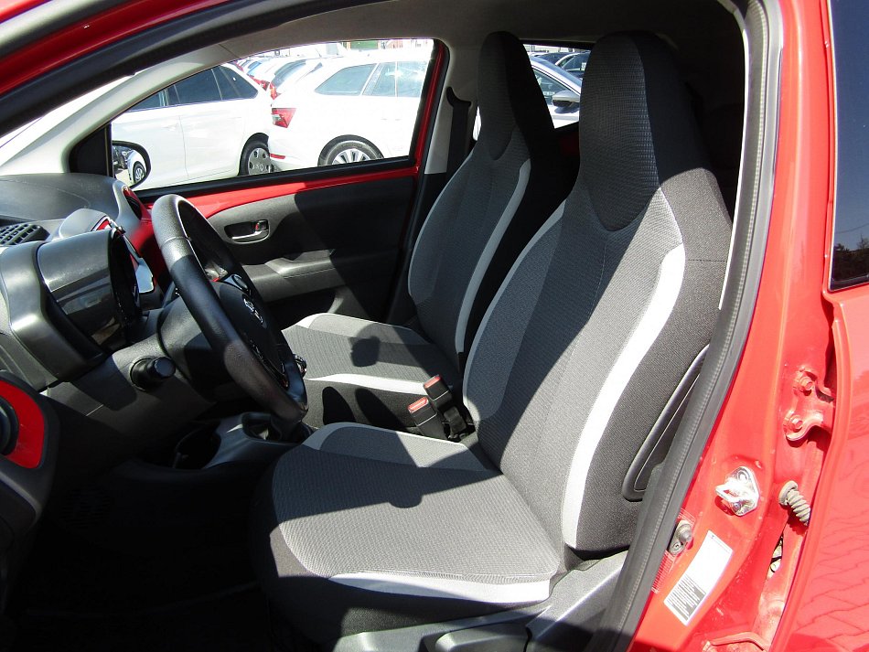 Toyota Aygo 1.0i 