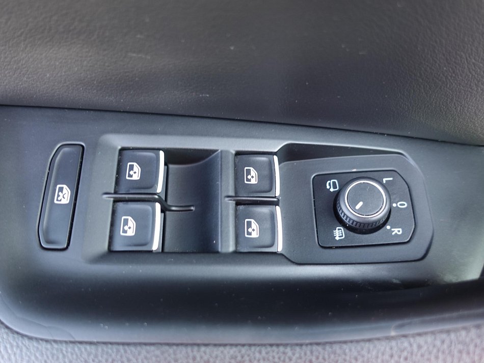 Volkswagen Passat 2.0TDi 