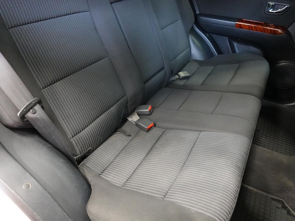 Kia Sorento 2.5CRDi  4x4