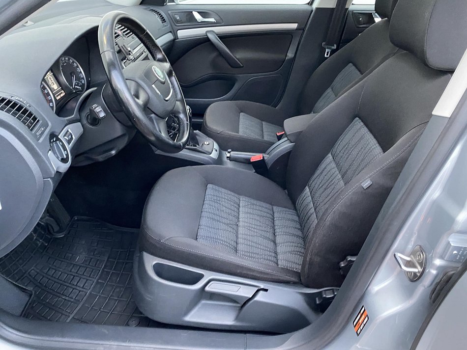 Škoda Octavia II 2.0 TDi Elegance