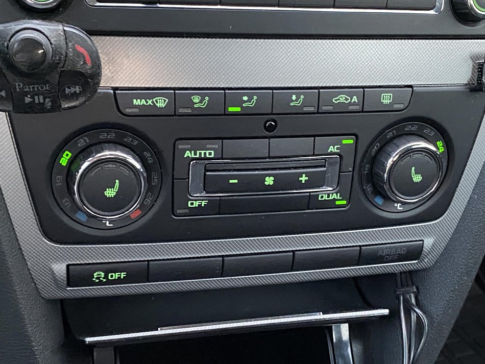 Škoda Octavia II 2.0 TDi Elegance