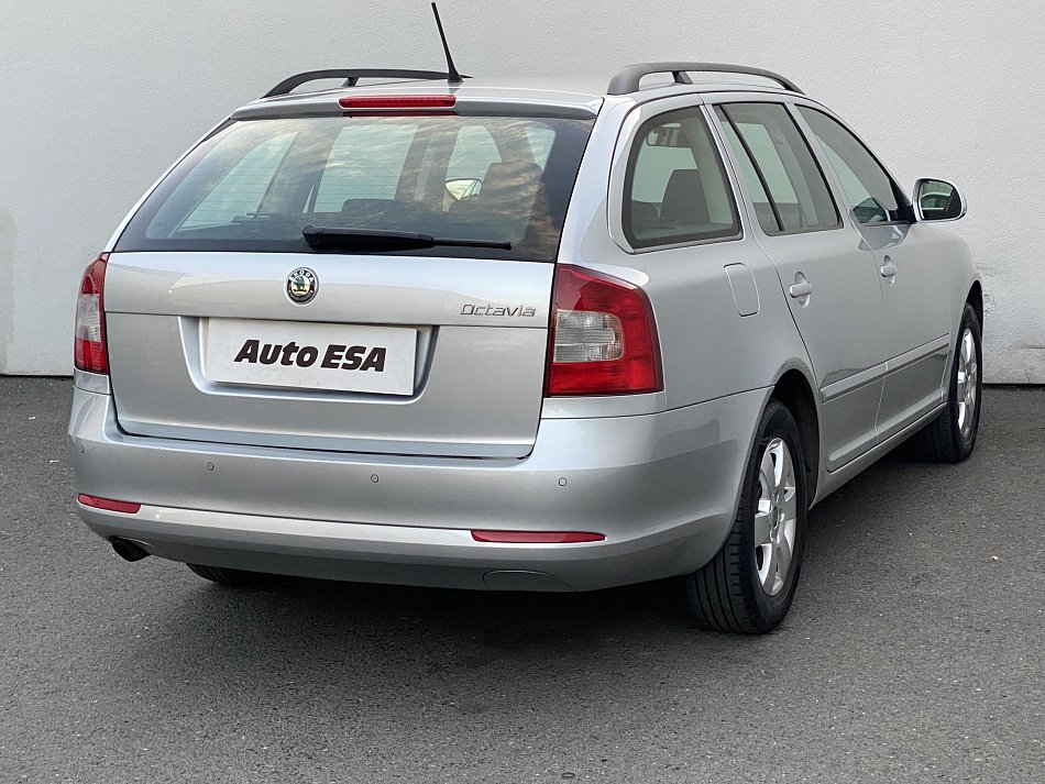 Škoda Octavia II 2.0 TDi Elegance