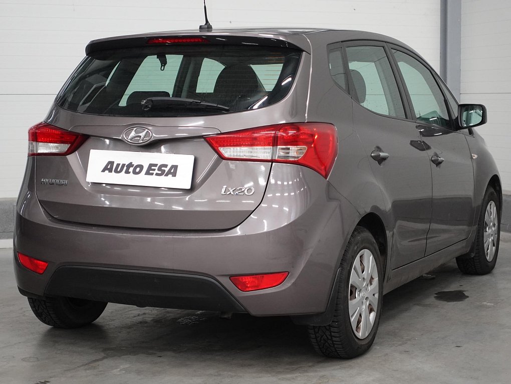 Hyundai Ix20 1.4 i 
