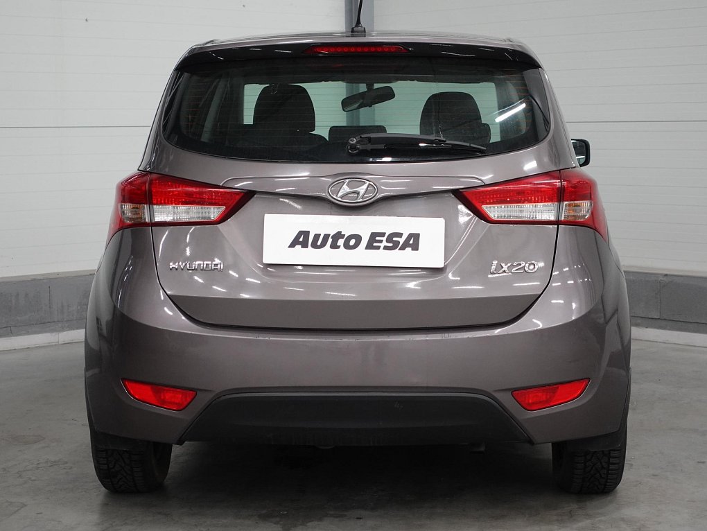 Hyundai Ix20 1.4 i 