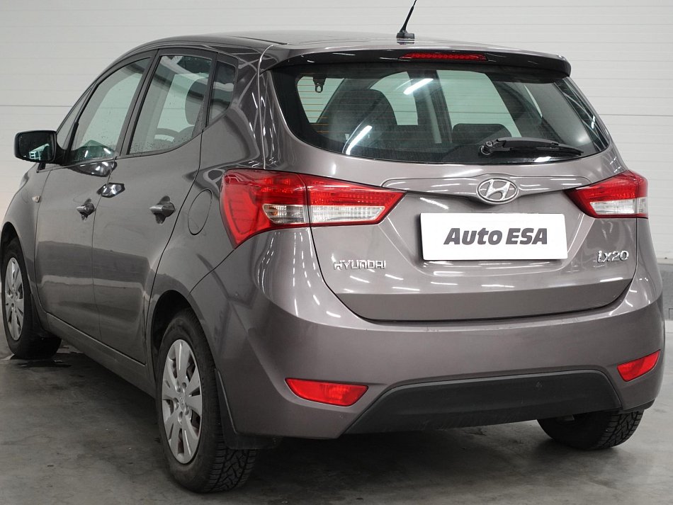 Hyundai Ix20 1.4 i 