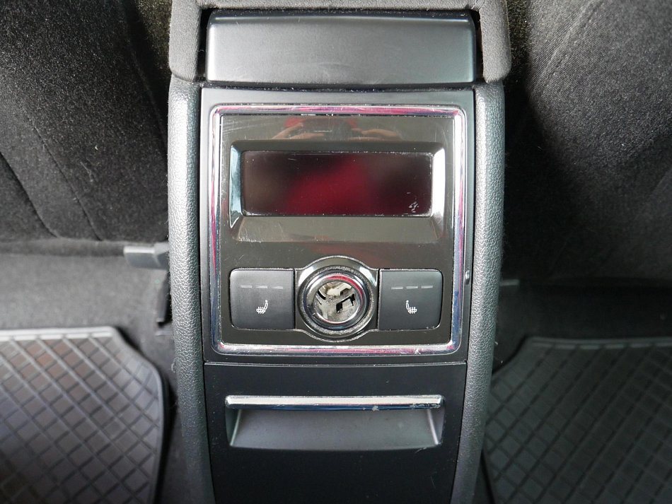 Škoda Superb II 2.0TDi Elegance