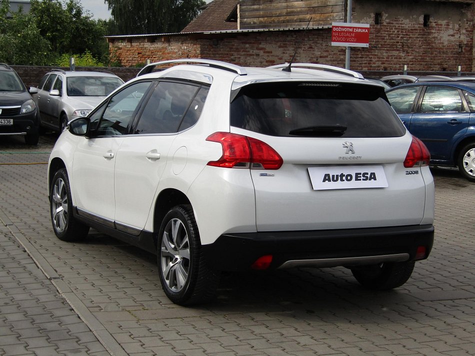Peugeot 2008 1.2PT Allure