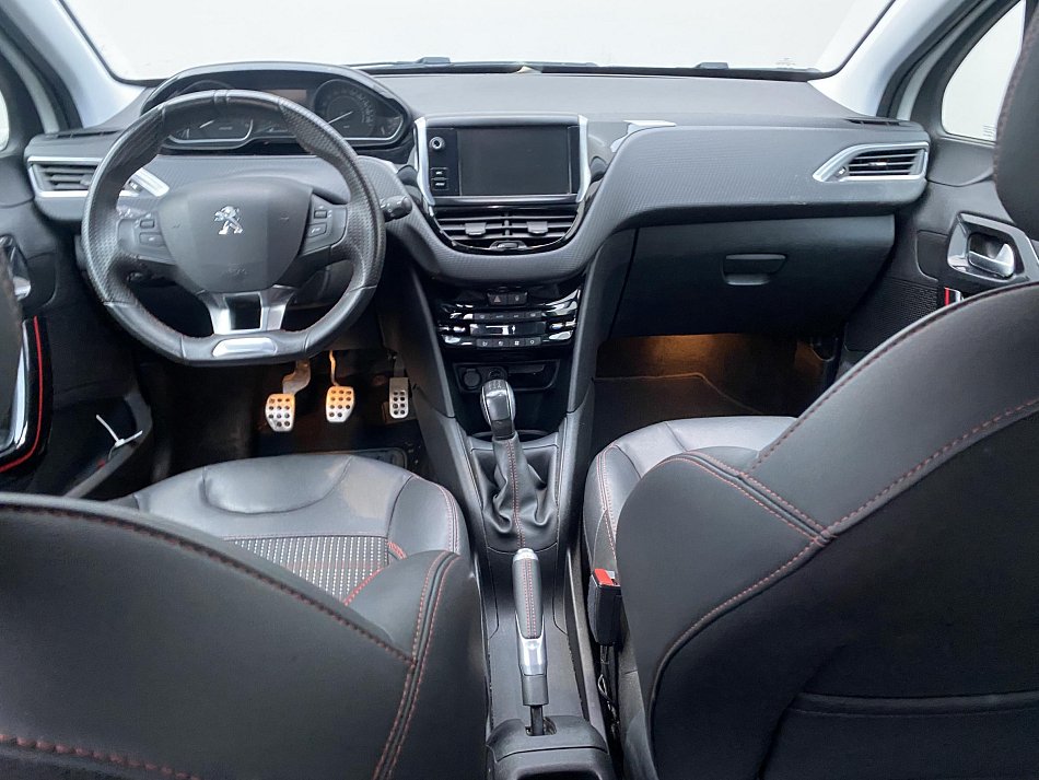 Peugeot 208 1.2 PT GT Line