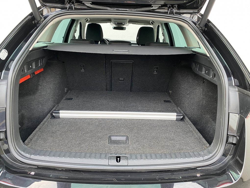 Škoda Octavia IV 1.5 TSi Style