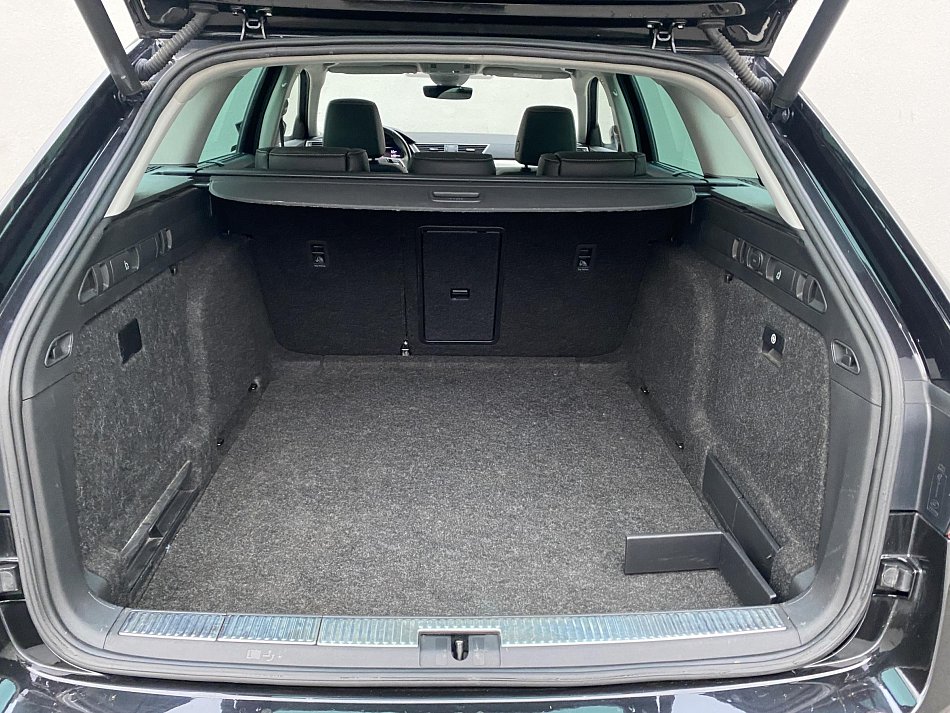 Škoda Superb III 2.0 TDi L&K 4x4