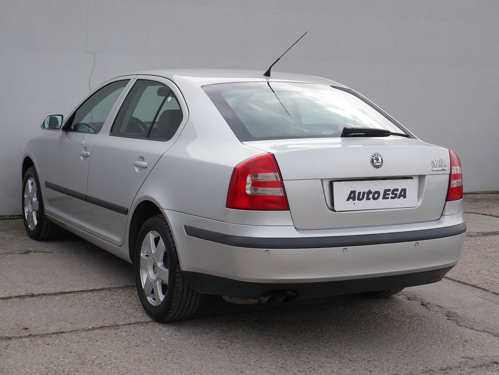 Škoda Octavia II 2.0 FSI 