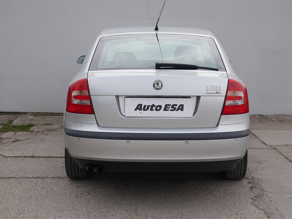 Škoda Octavia II 2.0 FSI 